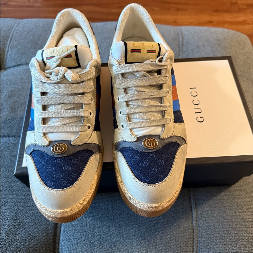 Gucci Cream and Blue Luxury Sneakers authentic NWB